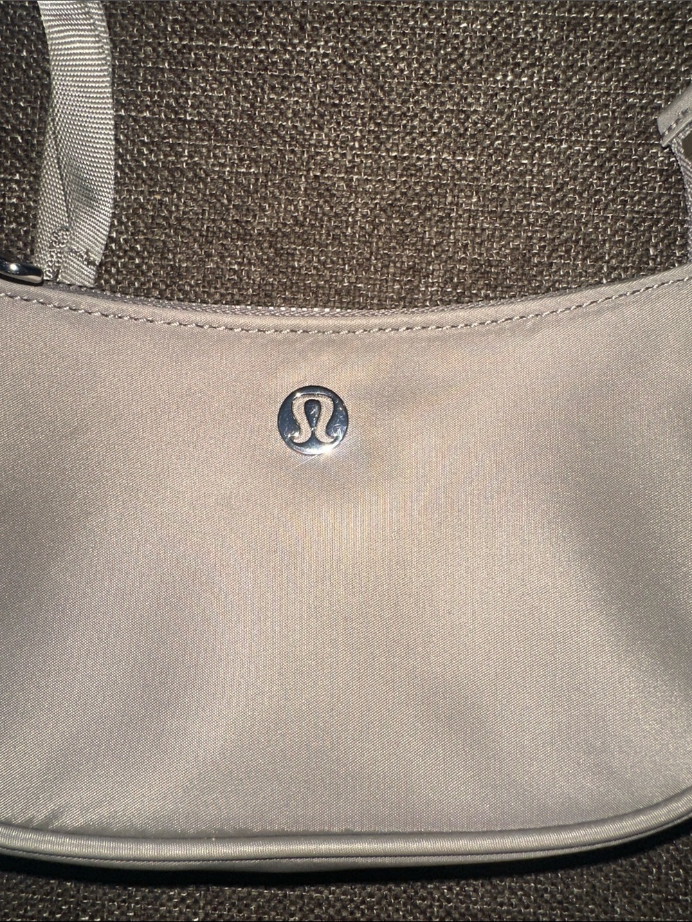 lululemon athletica Small Shoulder Bag in Light Gray - Picture 2 of 5